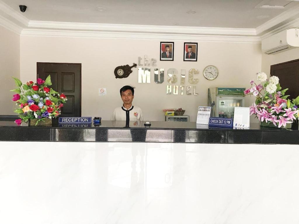 The Music Hotel Kangboi Bagian luar foto